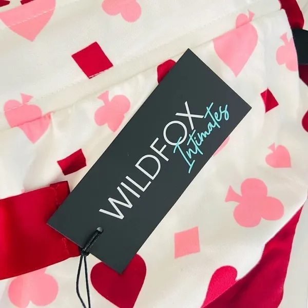 WILDFOX Love's a Gamble Shorty‎ Pajamas Set, 2 Piece, Red Hearts, Large, NWT - Image 9