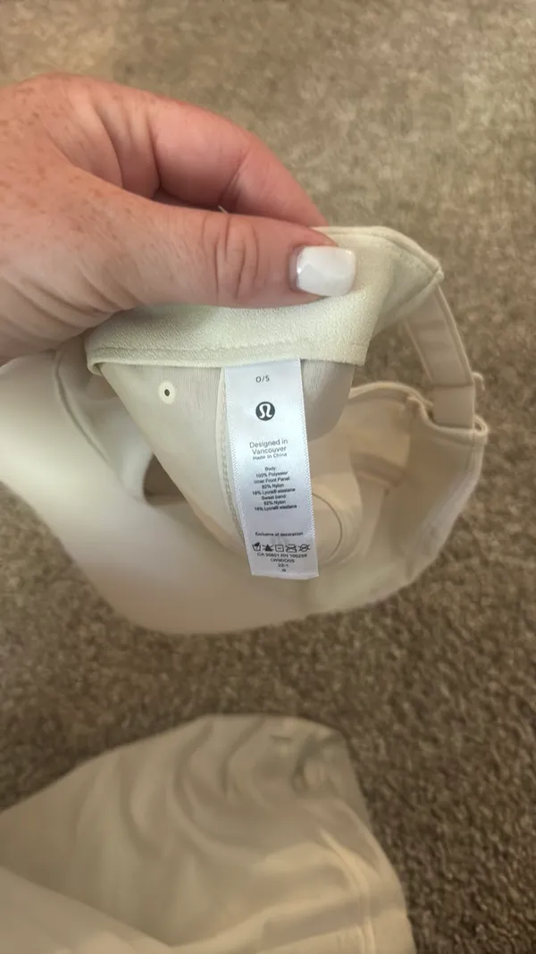 Lululemon hat - Image 4