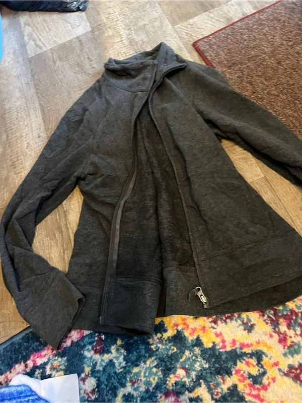 Ll bean Women’s Dark Gray Zip - Image 5