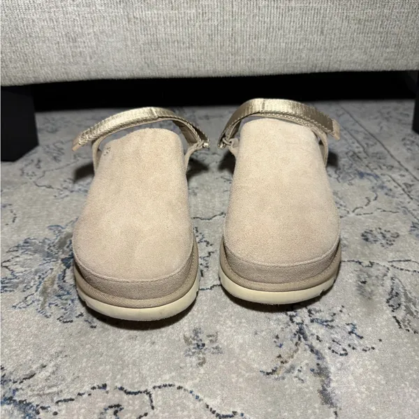 Ugg Goldenstar Clogs Driftwood - Image 5