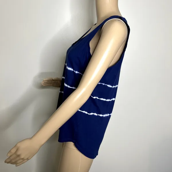 Old Navy Blue Striped Tank Top - Image 2