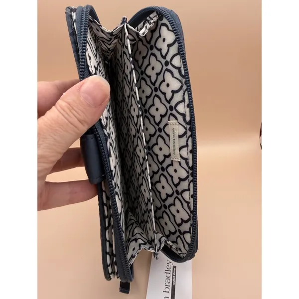 Vera Bradley Essential Tab Wallet Peacoat Ultralight‎ Quilted Navy Blue New - Image 8