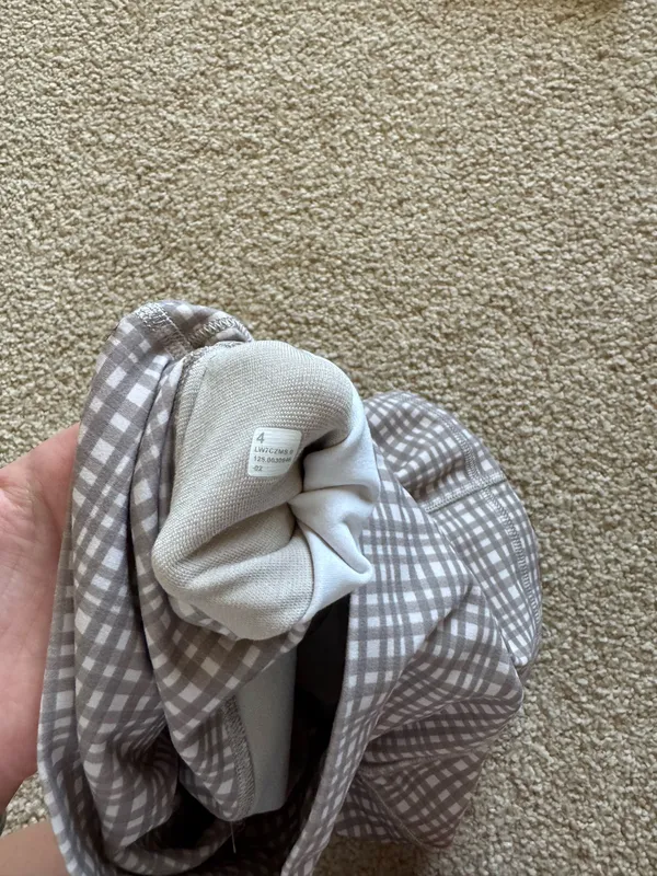 Lululemon gingham set - Image 3