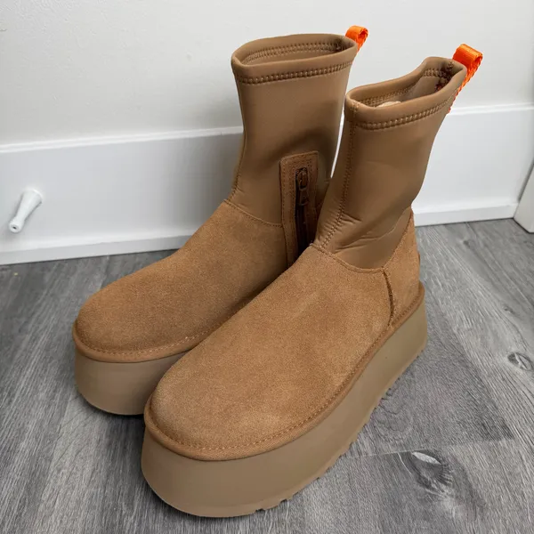 Ugg Classic Dipper Boots - Image 4