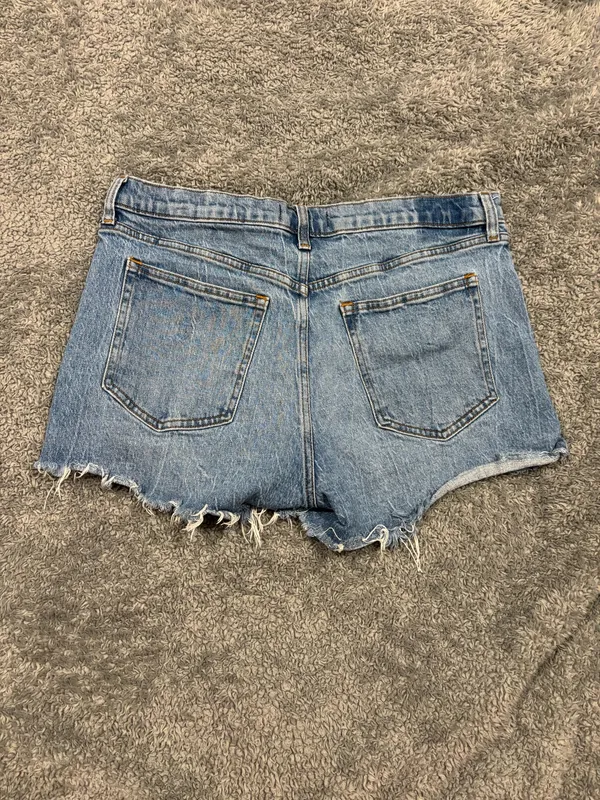 Abercrombie High-Rise Jean Shorts - Image 4