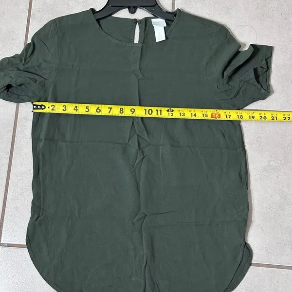 H&M Women Dark green‎ Formal blouse top size 6 - Image 6