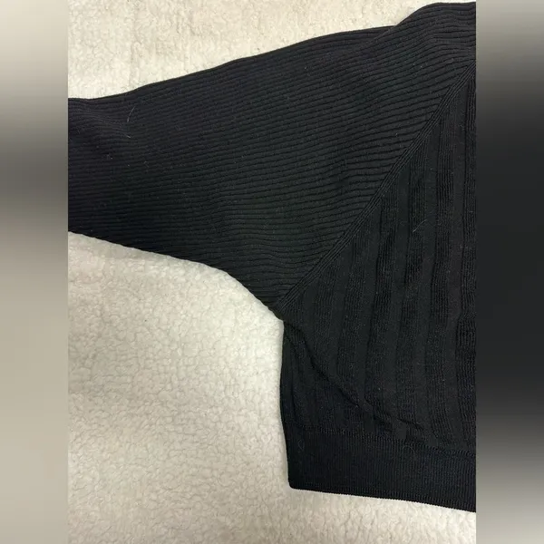 Topshop cropped knit sweater size 8/10 - Image 2