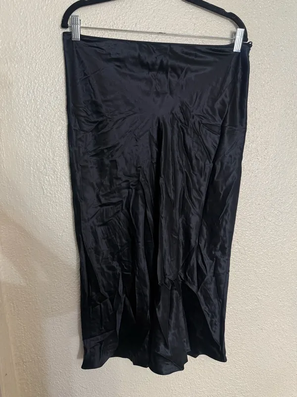 Wilfred aritiza Size 10 Silk A-Line Midi Skirt in Black - Image 2