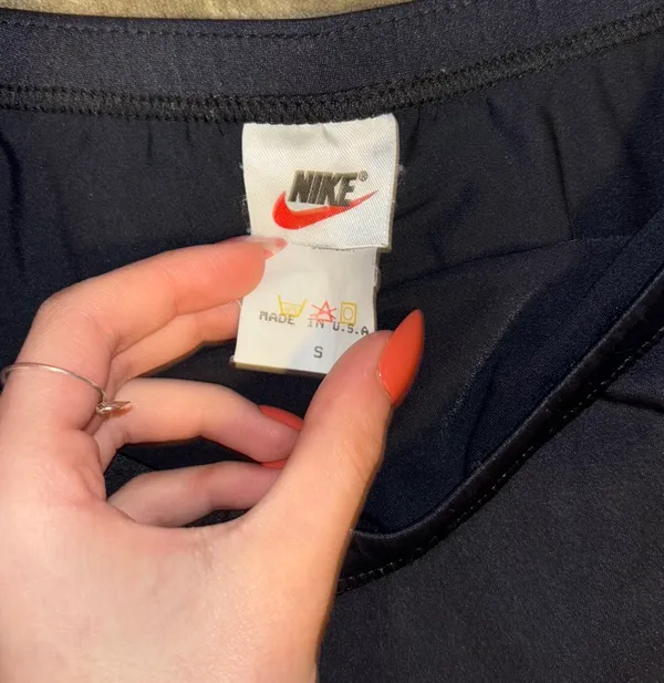Nike button skirt - Image 2