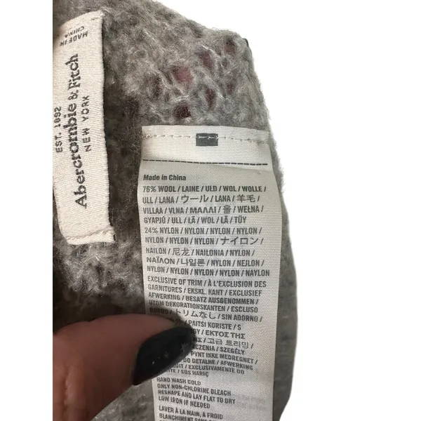 Abercrombie & Fitch Gray Wool Blend Loose Knit Scarf Women OS - Image 2