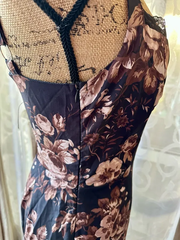 Floral Ruffle Hem Dress Black - Image 7