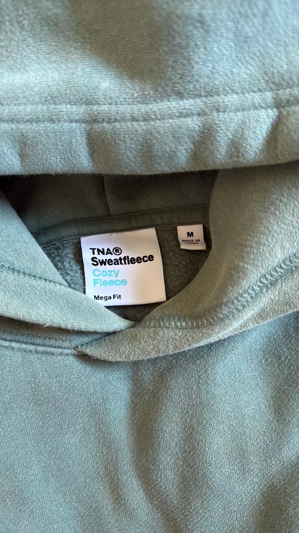 Aritzia Hoodie TNA Mega Cozy Fleece Fit - Image 4
