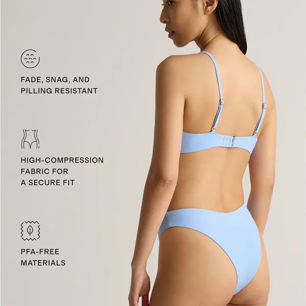 NWT Quince Women's Clear Blue Sky V Neck Bikini Top Sz M - Sold out online - Image 4