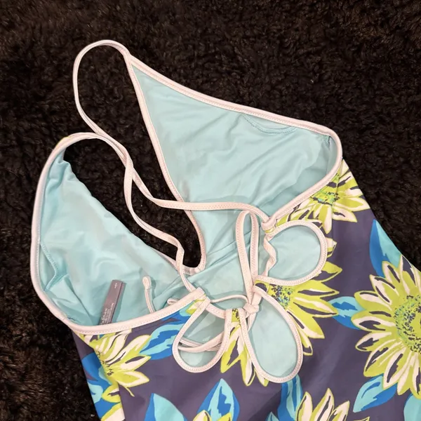 Aerie Floral Woman's One Piece Swimsuit Large Regular - Image 9