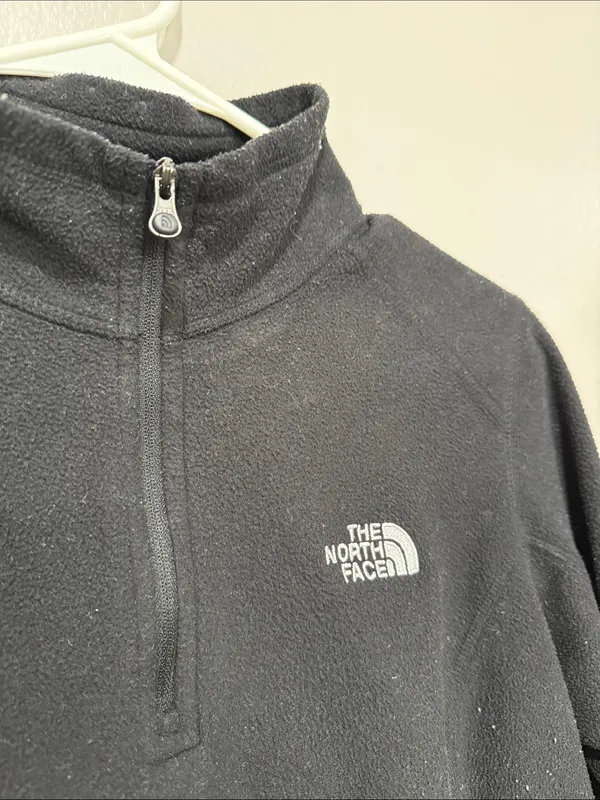 The North Face Women’s Black 1/4 zip Fleece Pullover - Image 3