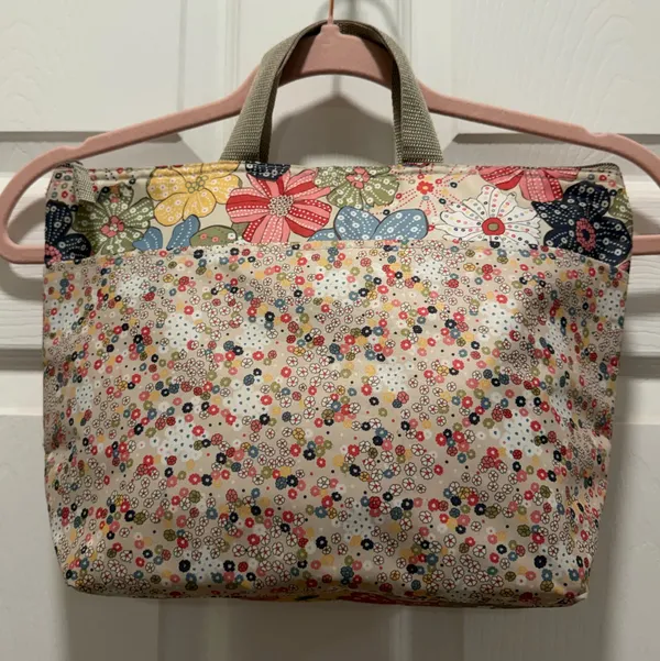 ThirtyOne Boutique Lunch Bag - Image 2