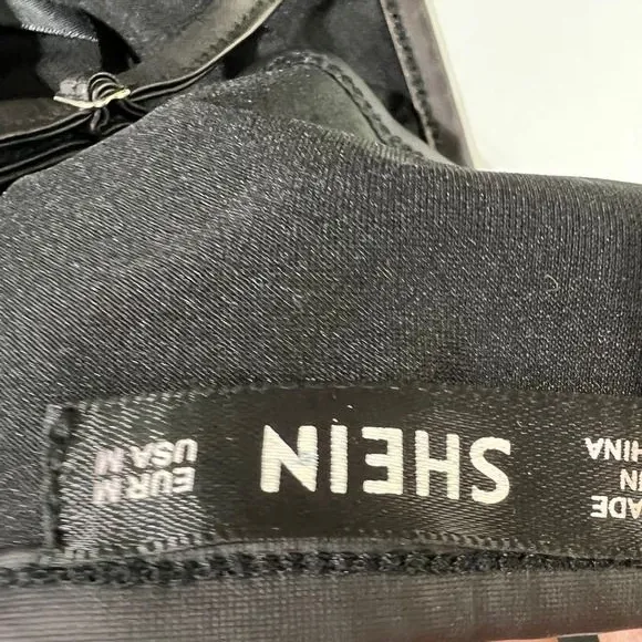 Black Faux Leather Hook Front Crop Bralette Top Corset‎ Style - Image 6