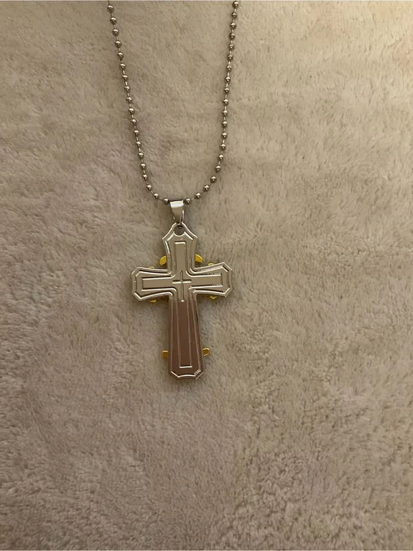 Two-Tone Cross Pendant Necklace in Silver and Yellow - Image 5