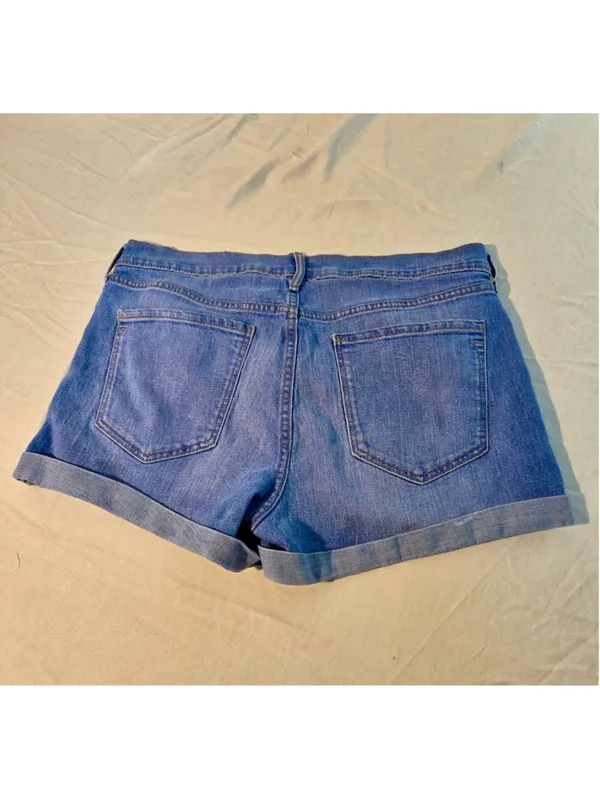 Old Navy Women’s 12 Boyfriend Denim Shorts Blue Cuffed High Rise - Image 2