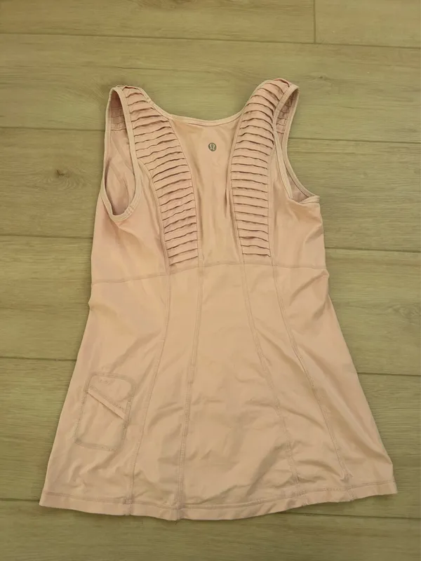 Lululemon tank top - Image 2
