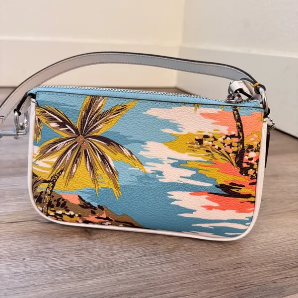coach Nolita 19 With Hawaiian Print ck382 - Image 3