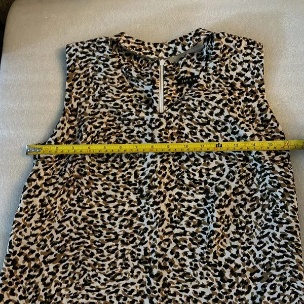 Zac & Rachel V-Neck Animal Print Sleeveless Blouse S Mobwife Dopamine Corporate - Image 10