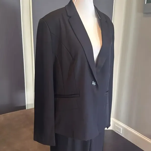 Women’s Black 2 Piece Pant Suit One Button Formal Office Wedding Size L NWT - Image 3