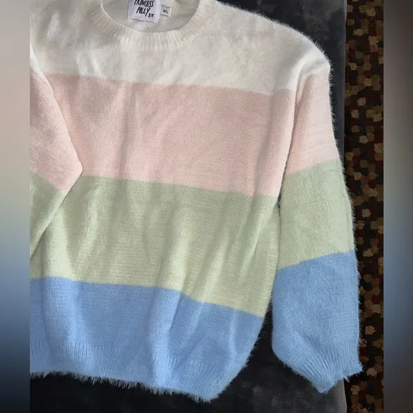 Princess Polly Kassidy Sweater Size M/L - Image 5