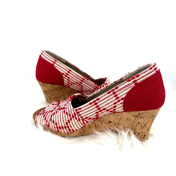 Toms size 6.5 red white‎ wedge heels peep toe slide on - Image 4