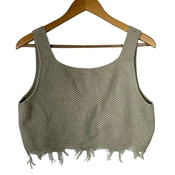NEW Prettylittlething Plus Fringe Knit Crop Top Size US 14 - Image 2