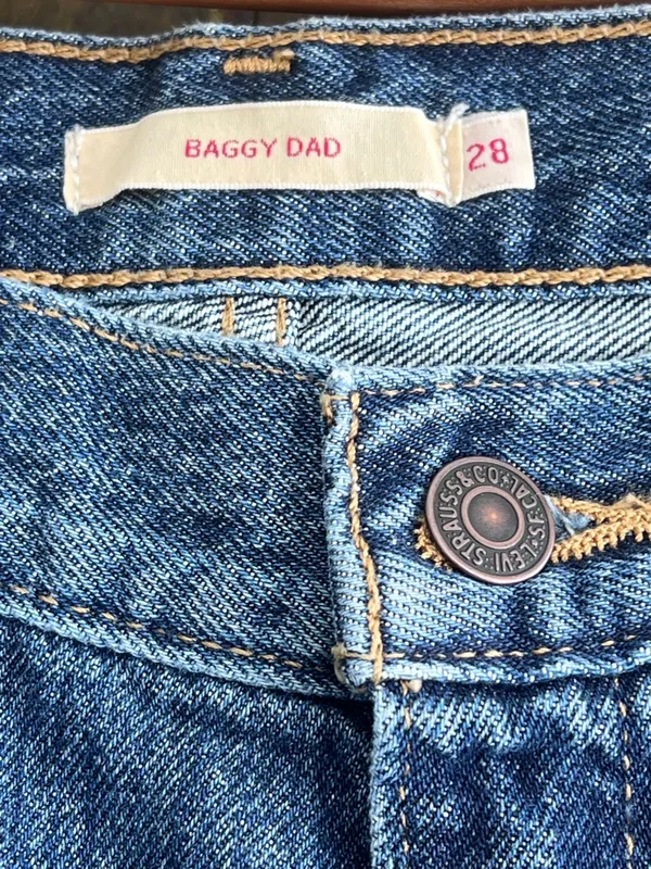 Levi’s Premium Baggy Dad Straight Leg Jeans - Image 7