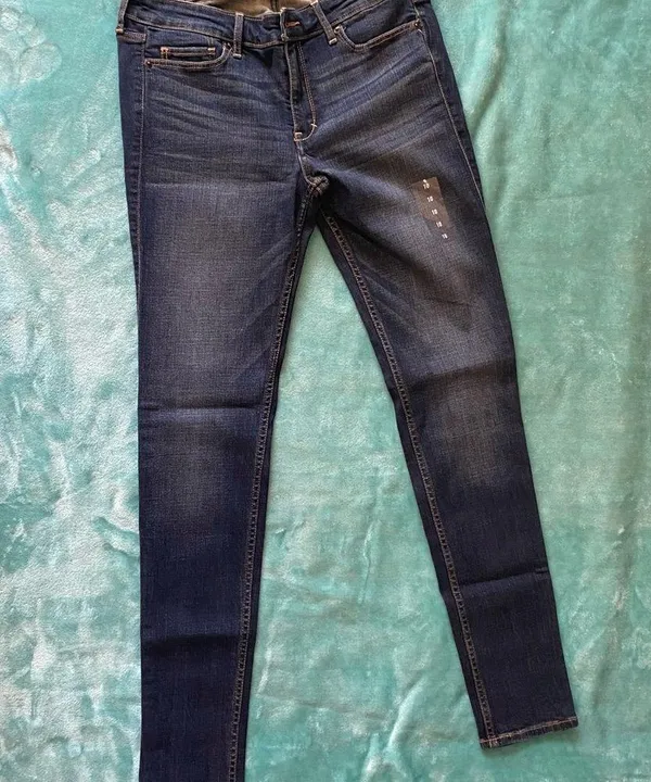 Abercrombie & Fitch Women’s Super Skinny Super Stretchy Jeans - Image 2