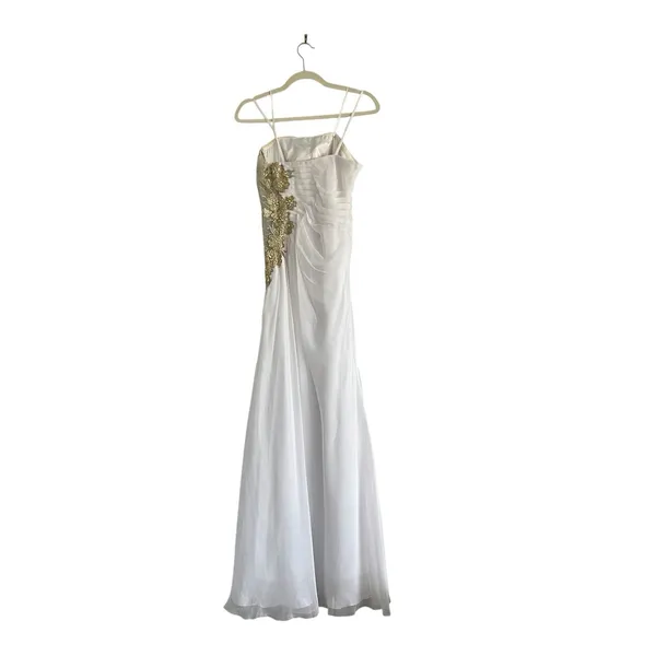 La Femme Emilia Gown White Sz 2 Embellished Formal prom dress - Image 4