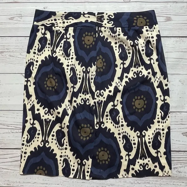 J. Crew Factory Stretch Blue Cream Pencil Skirt Size 8 - Image 6