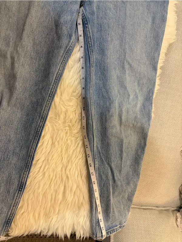 Abercrombie & Fitch The '80s Mom High Rise Jeans Light Washed Denim 27 Short - Image 8