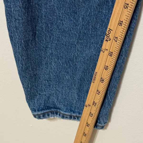 Abercrombie & Fitch The '80s Mom high rise Jeans Size 26 SHORT / Size 2 - Image 8