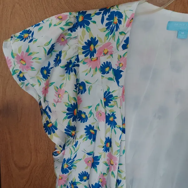 Draper James blue and pink floral short sleeve kimono/robe with tie front Sz MED - Image 4
