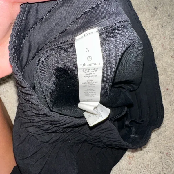 Lululemon Hotty Hot Shorts - Image 3