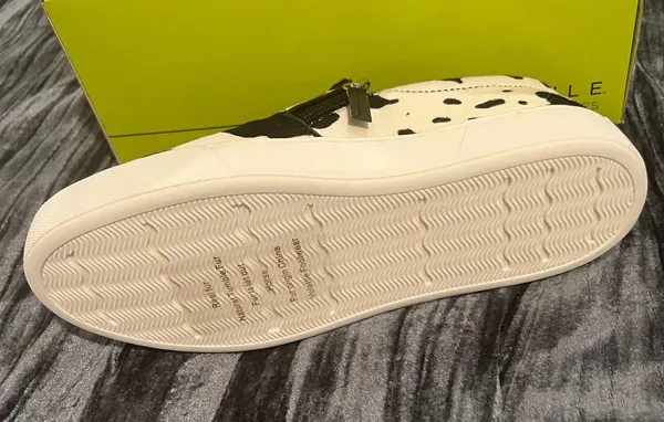Very Volatile Black and White women’s Shoes size 9 - Image 2