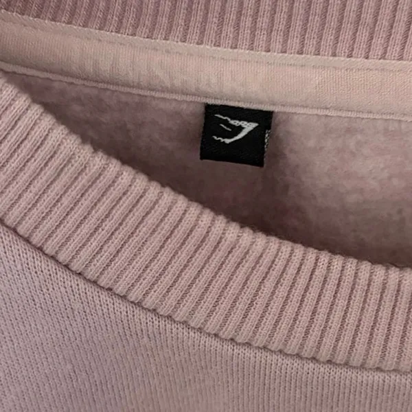 Gymshark Cropped Pullover Sweatshirt Pink - Image 4