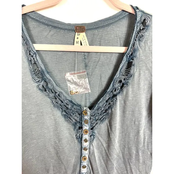 Free‎ people blue crochet Henley top - Image 3