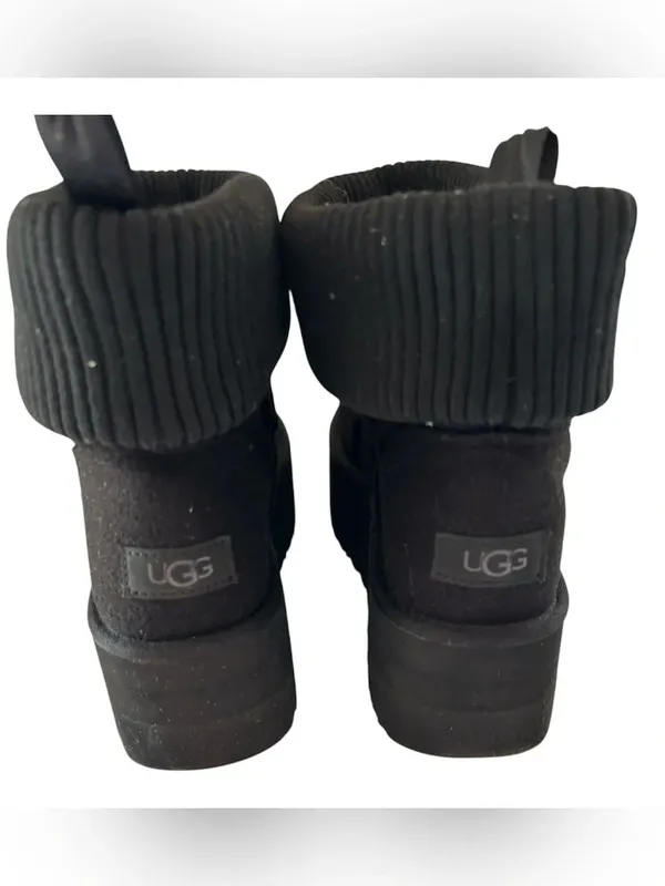 UGG NEW Classic Mini Platform Felted Black Sheepskin Boots, Black, size 12, NWO - Image 9