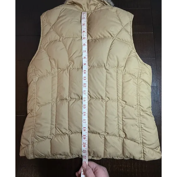 Eddie Bauer Goose Down Quilted Faux Fur Full Zip Puffer Vest Tan Womens Petite M - Image 4