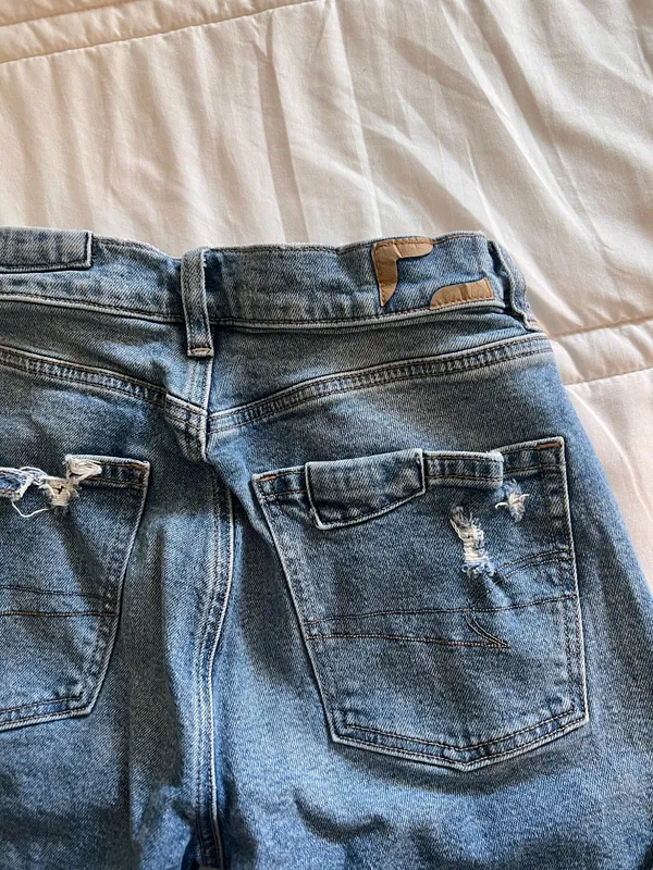American Eagle Strigid Jeans High-Waisted Ripped Baggy Straight - Image 9