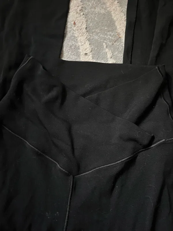 Aerie viral black crossover flare leggings XS - Image 2