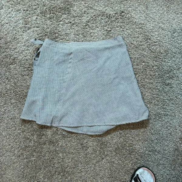 Brandy Melville Striped Wrap Skort Tie Waist Mini Skirt 100% Cotton Navy White - Image 4