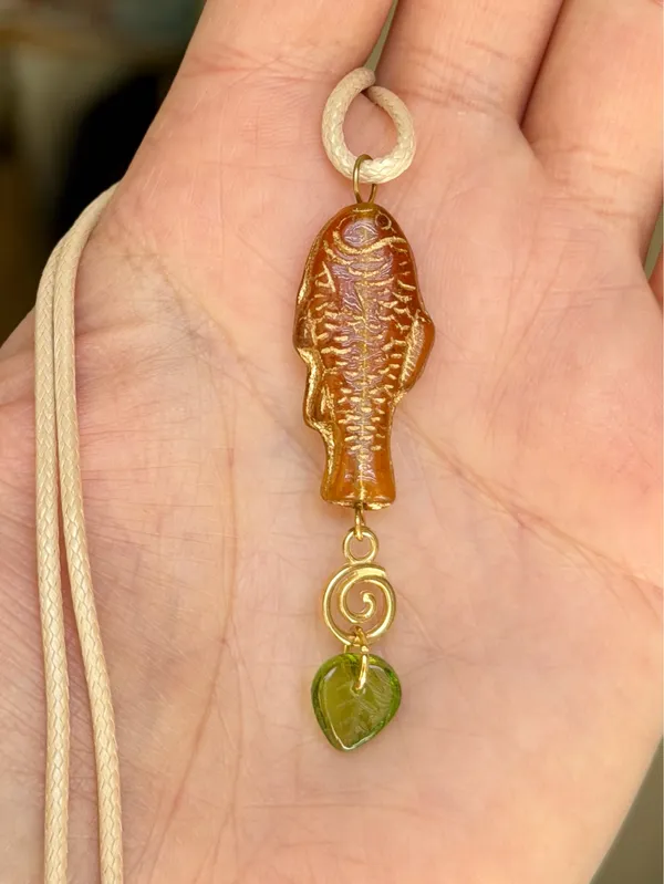 Handmade quality Czech glass amber fish boho funky necklace🌀🐟💙 - Image 3