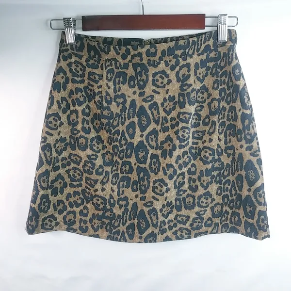 Sadie & Sage S Mob Wife Leopard Zip Front Mini Skirt - Image 3