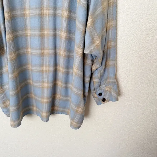 [Urban Outfitters] BDG Brendan Oversized Blue Flannel Plaid Shirt Size Medium M - Image 9