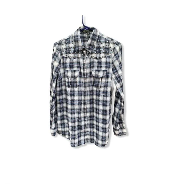 Love Stitch Plaid Western Shirt With Studs - Image 10